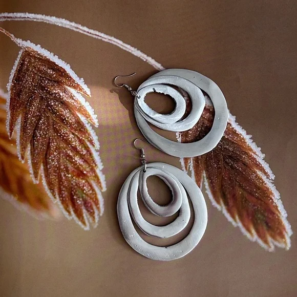 Ethereal Elegance: Italian-Designed Recycled Earrings. In stock April 10th. - Picture 4 of 4